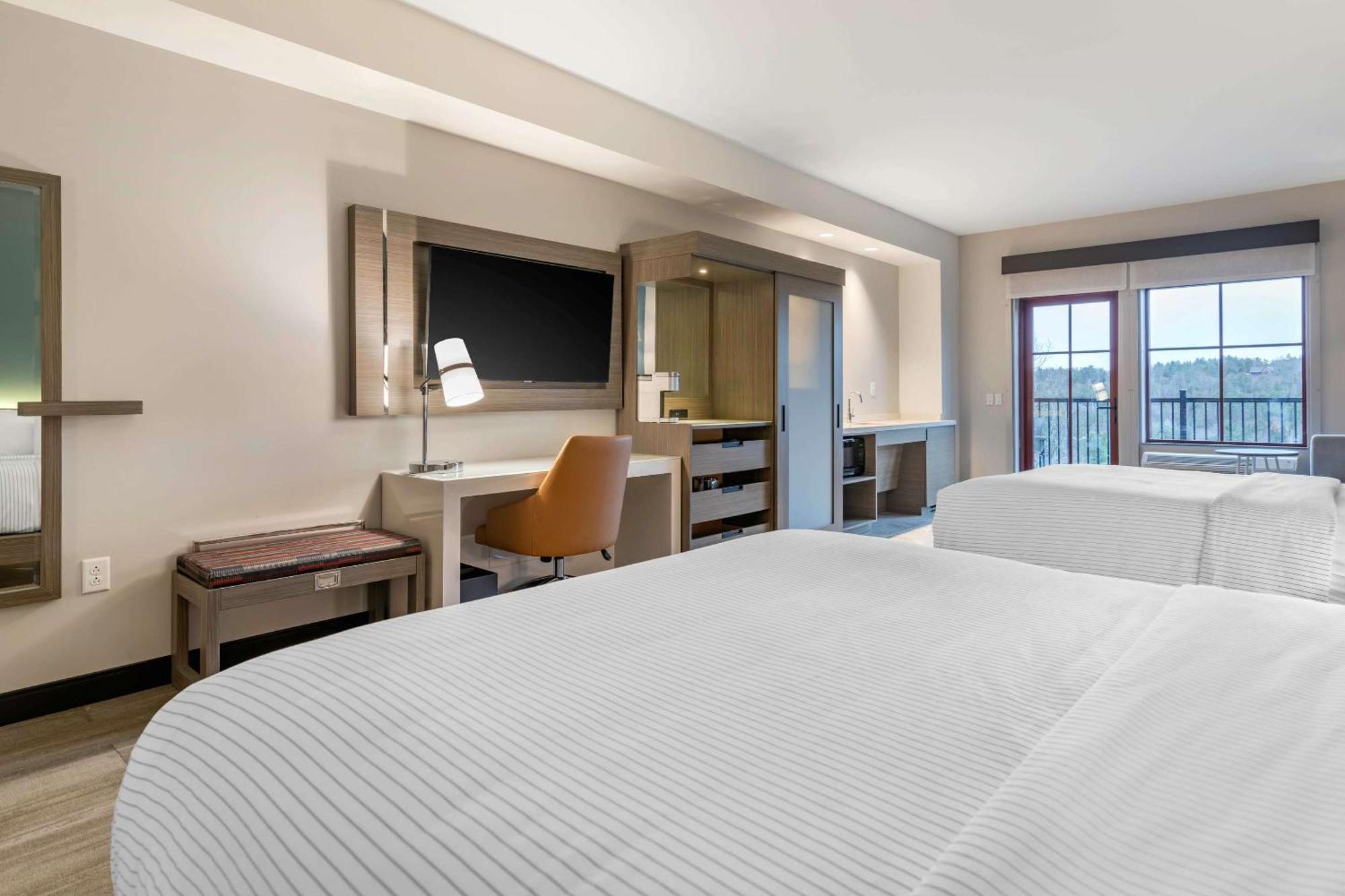 Cambria Hotel Lake Placid - Lakeside Resort Екстер'єр фото