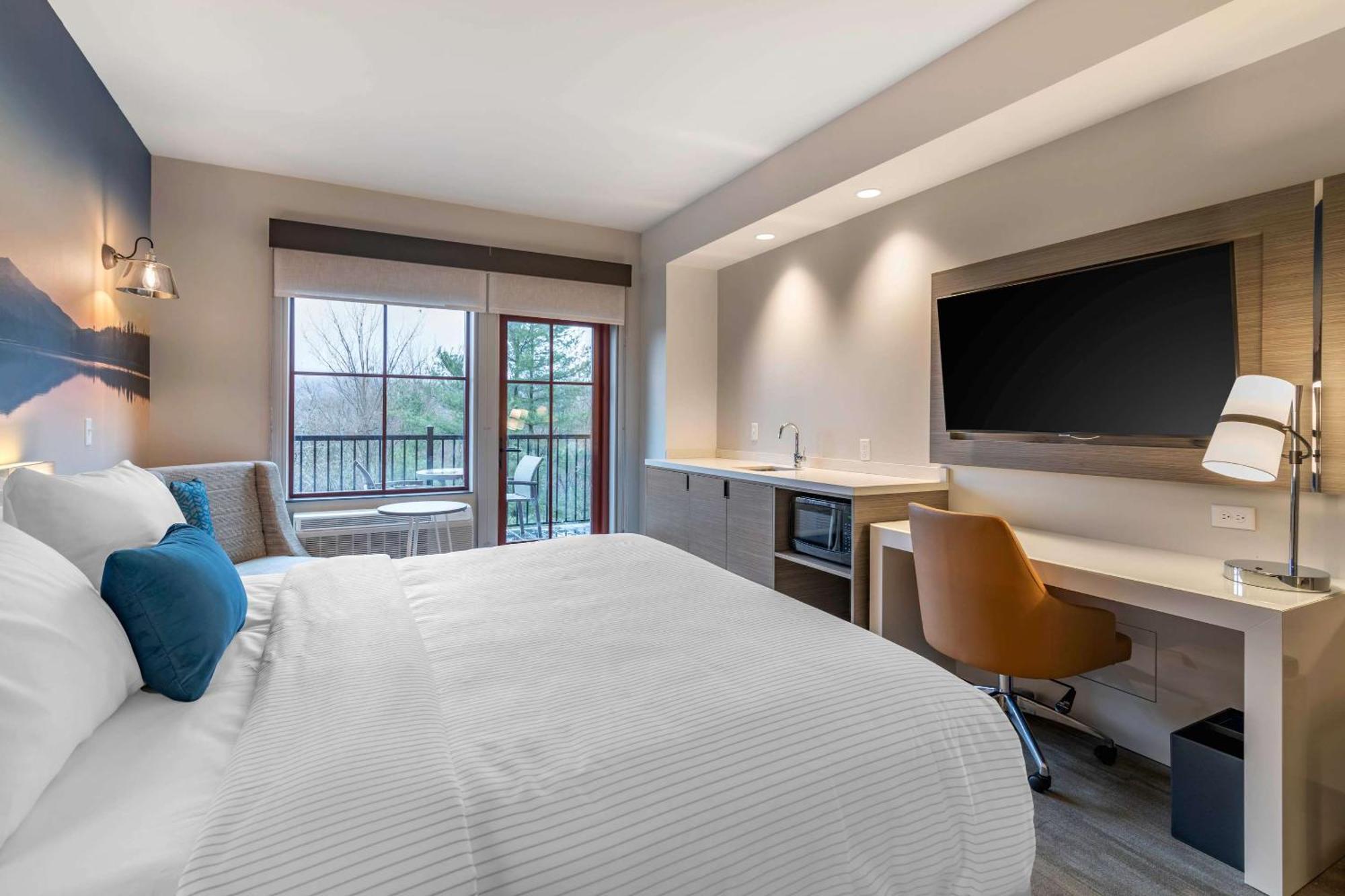 Cambria Hotel Lake Placid - Lakeside Resort Екстер'єр фото