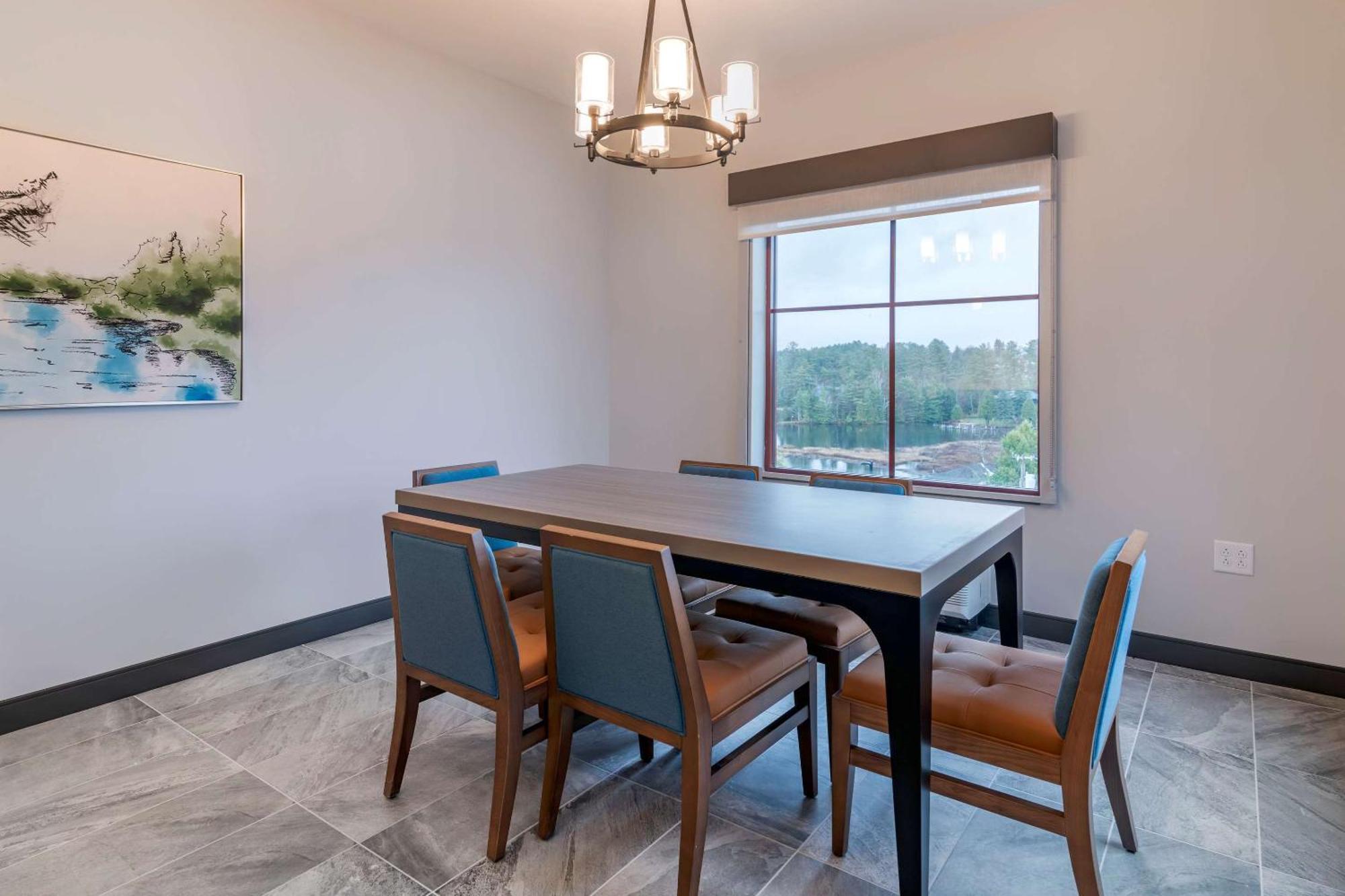 Cambria Hotel Lake Placid - Lakeside Resort Екстер'єр фото