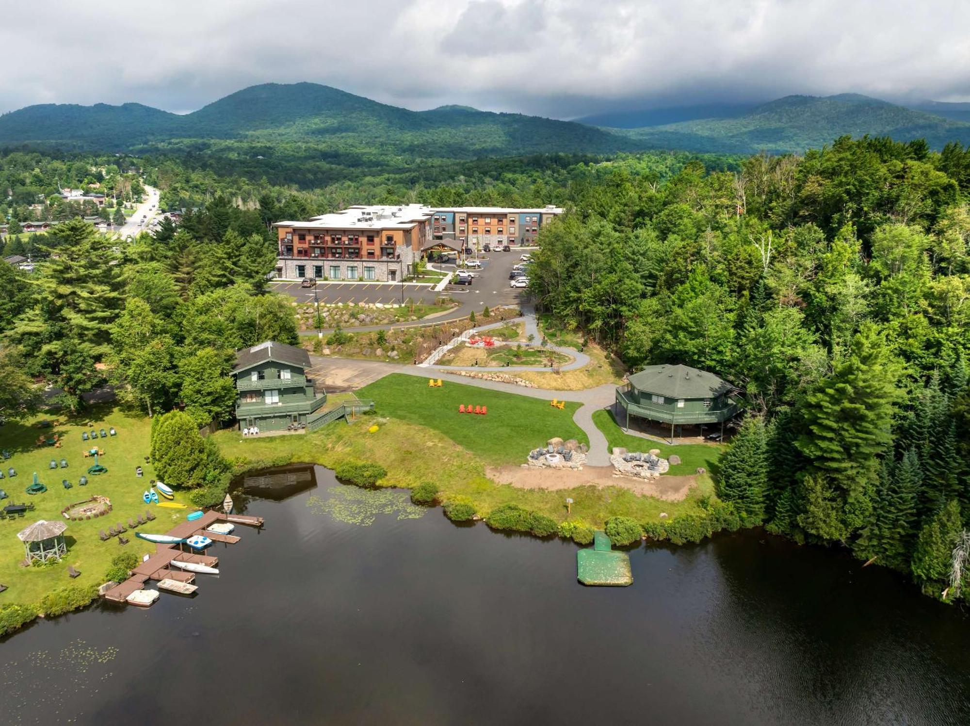 Cambria Hotel Lake Placid - Lakeside Resort Екстер'єр фото