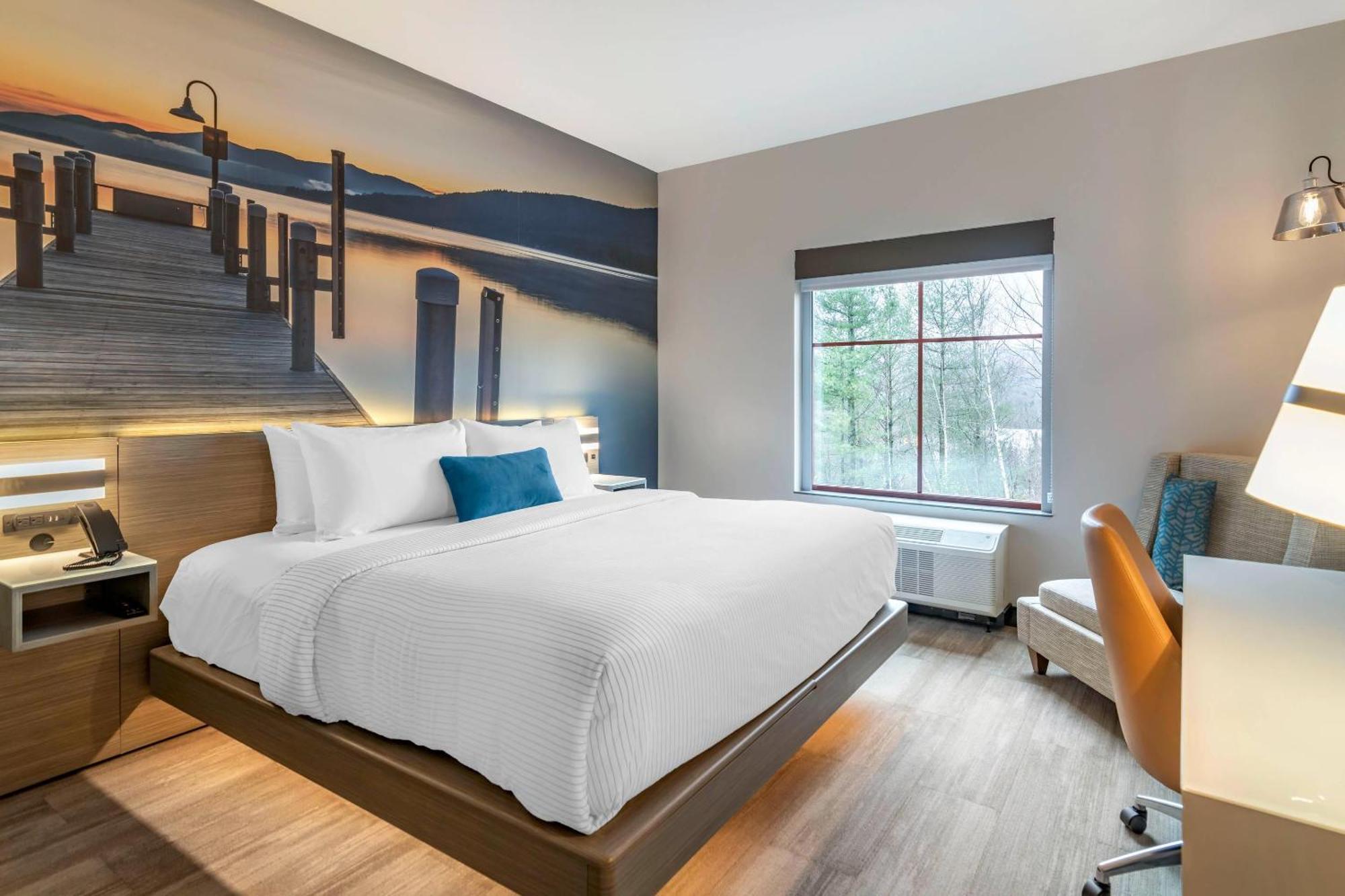 Cambria Hotel Lake Placid - Lakeside Resort Екстер'єр фото