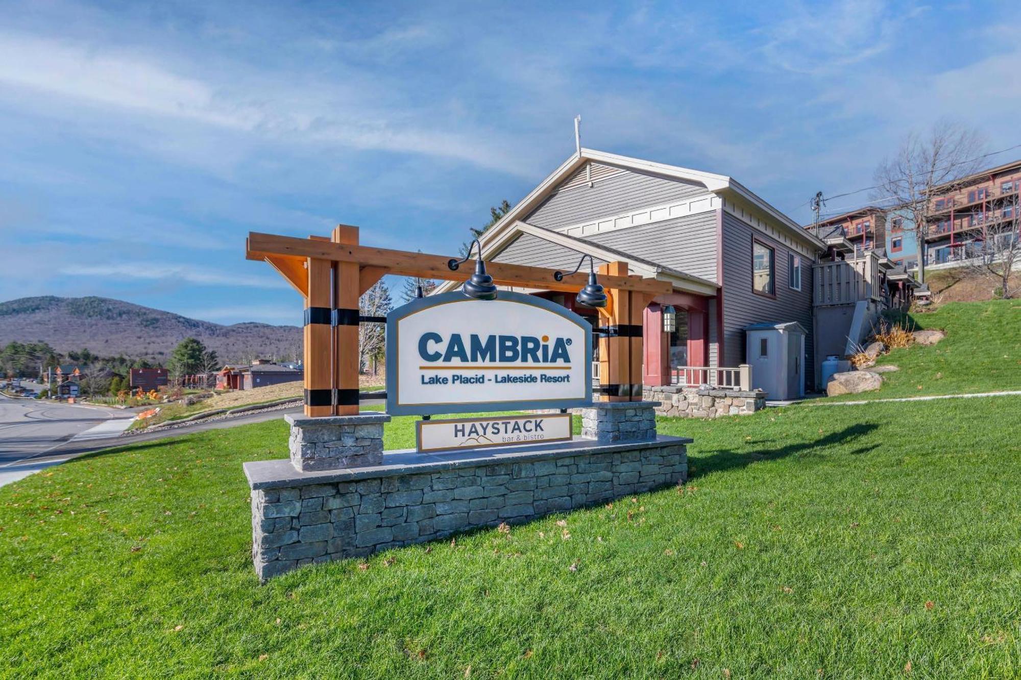 Cambria Hotel Lake Placid - Lakeside Resort Екстер'єр фото